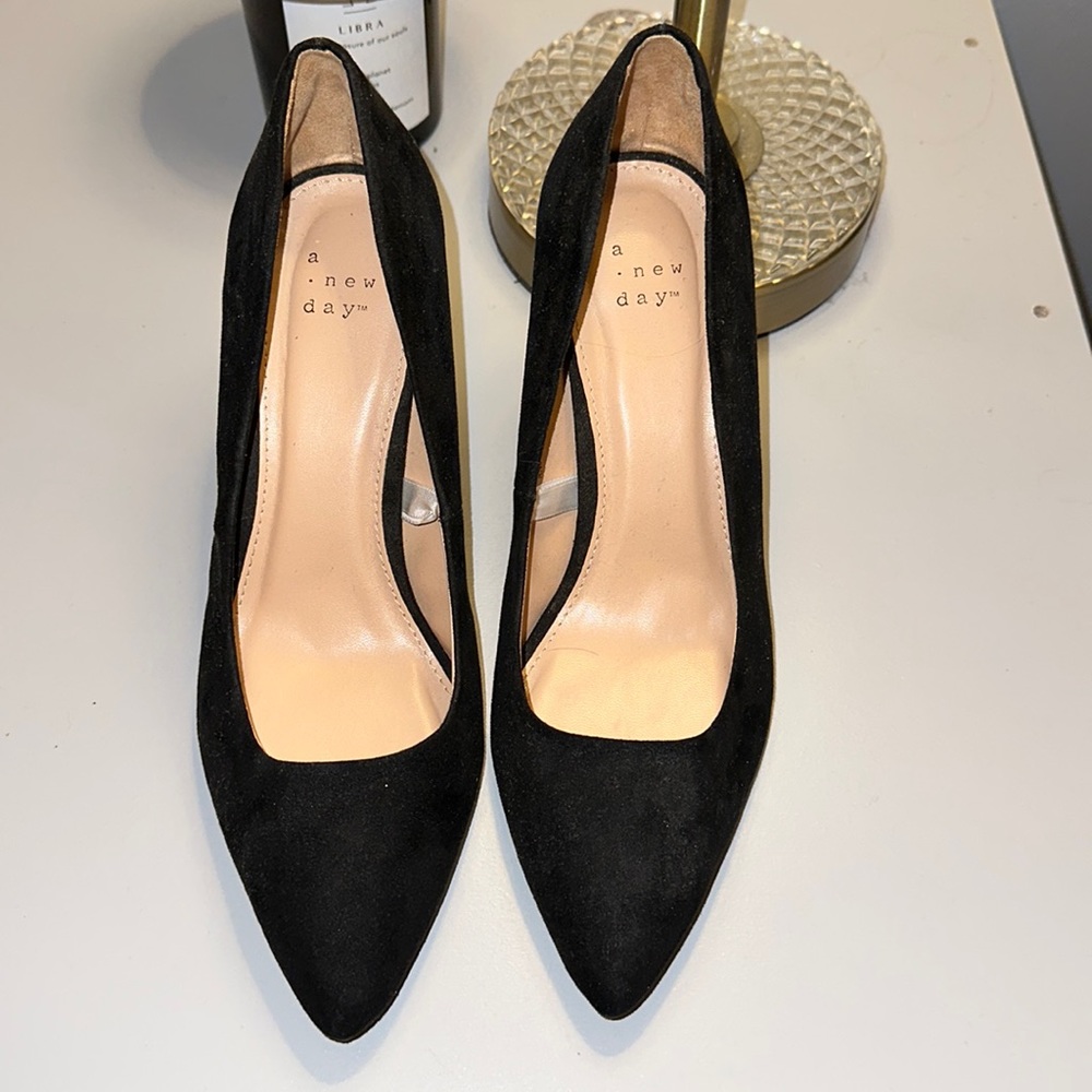 Black Pointed Toe Heels